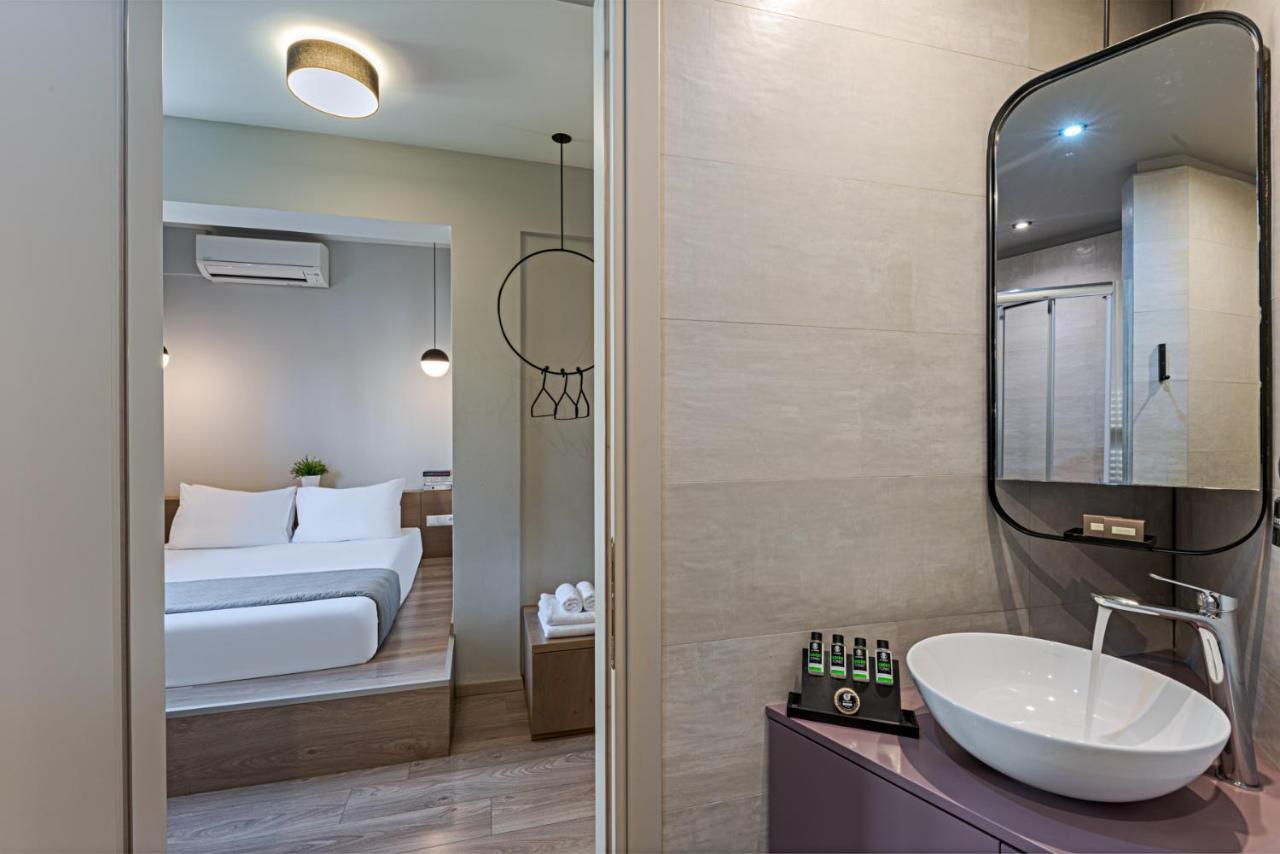 Bed In Hotel Atenas