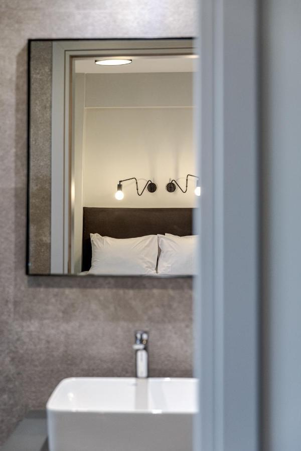 Hotel Bed In Atenas